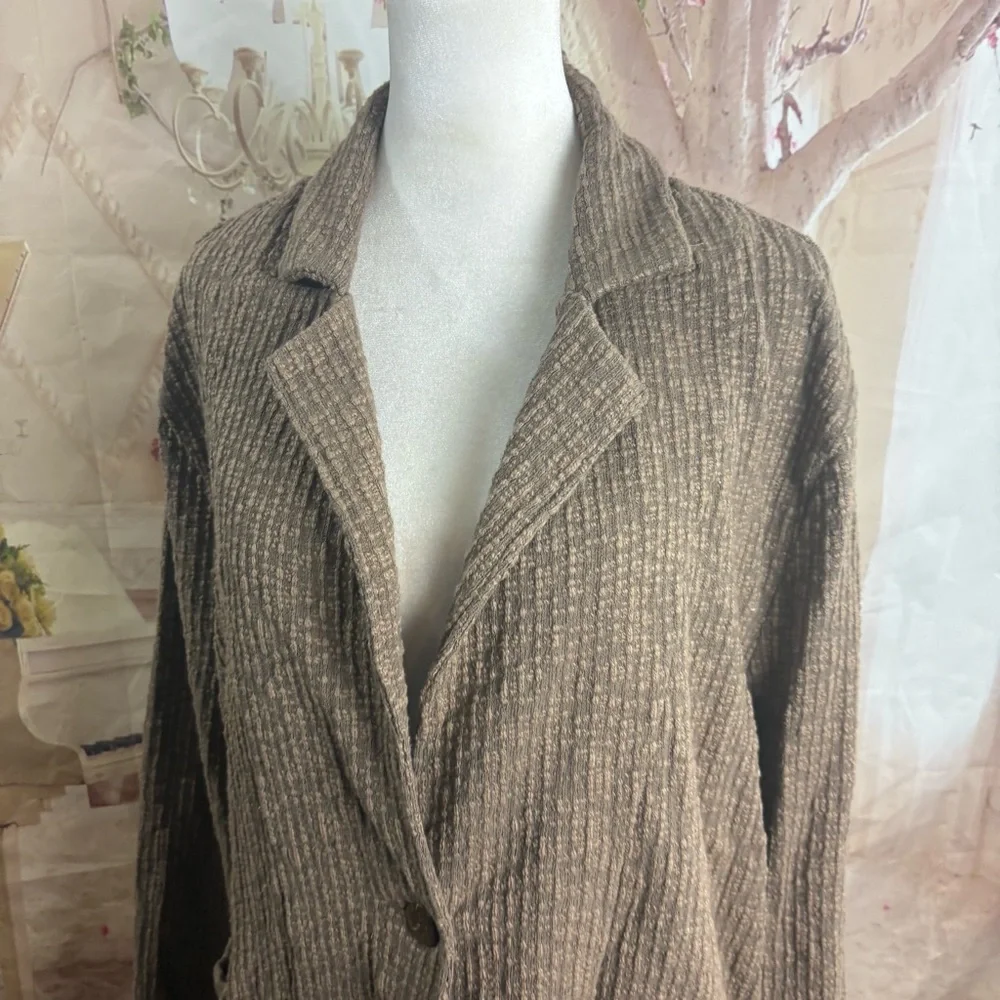 NEW Free People Beach Reign Textured Oversized Blazer in brown - Picture 6 of 11